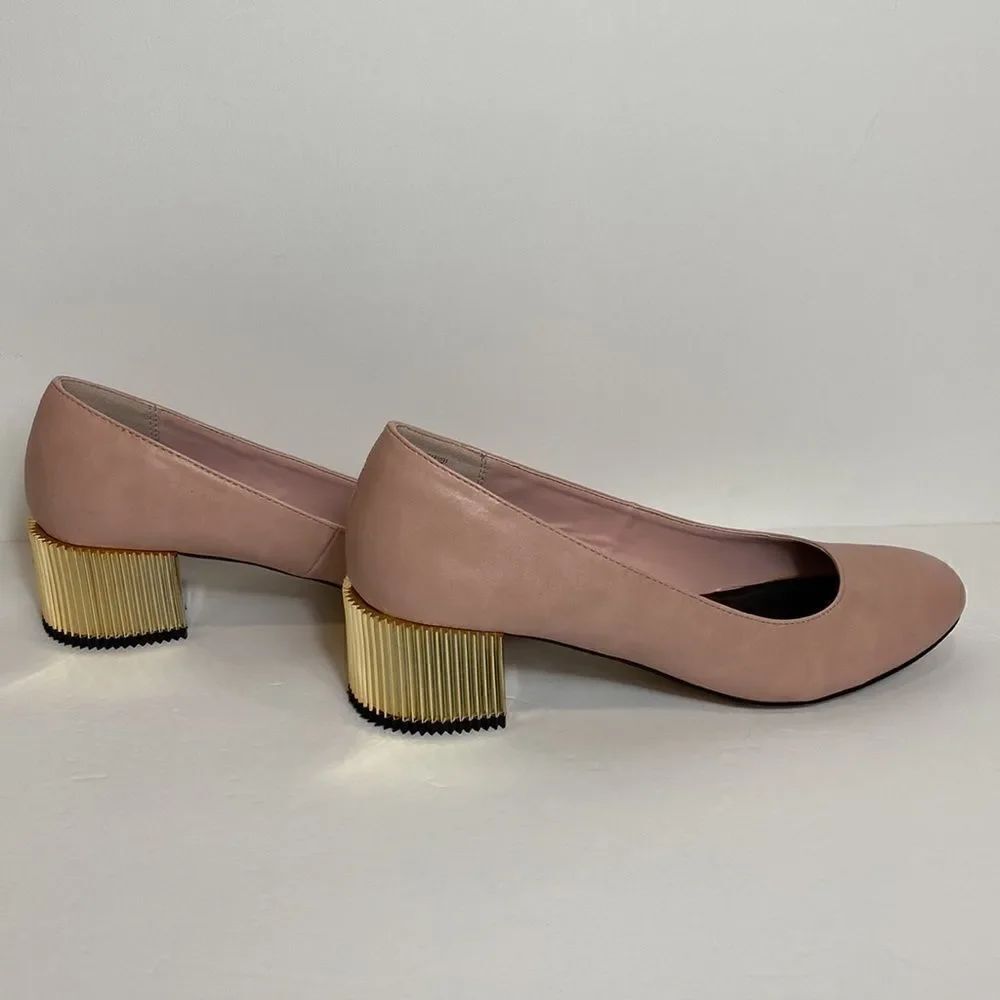 Kensie Addison pink and gold round toe pumps size 8 M